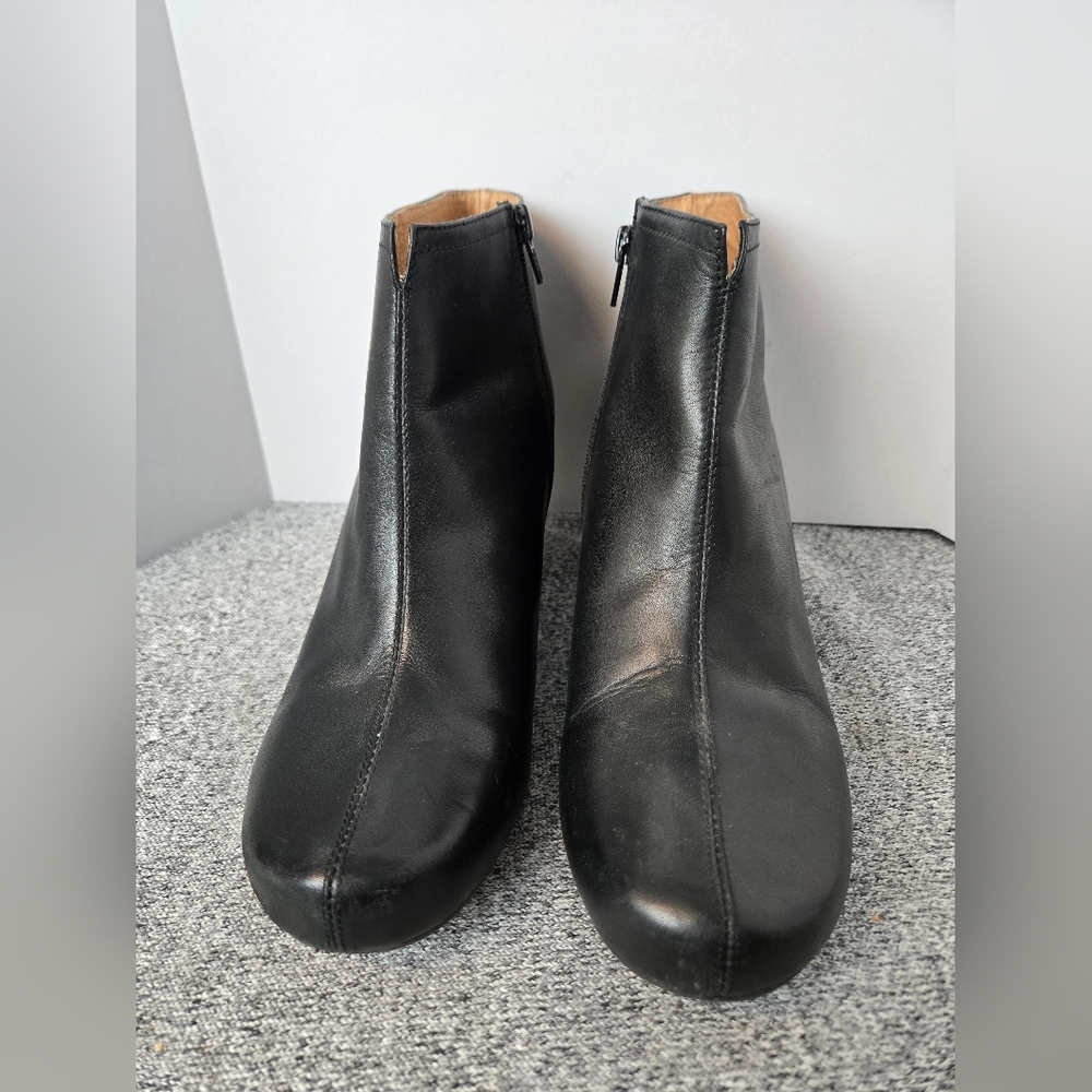 Crowne Comforter Boots Wonens Size 9.5 Black Tower Boot Leather Block Heel Zip